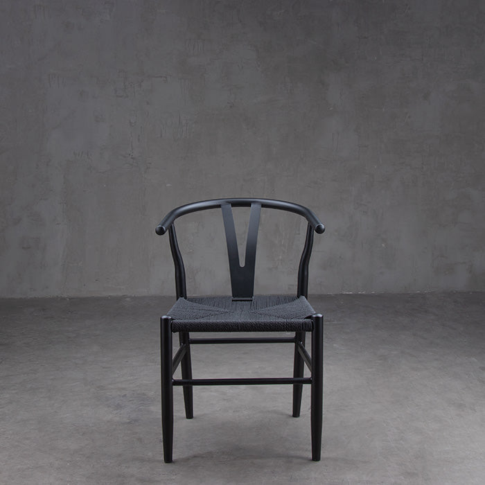 Silla Wishbone Total Black (PREVENTA)