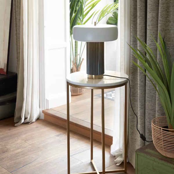 Mesa Lateral marmol Cruz