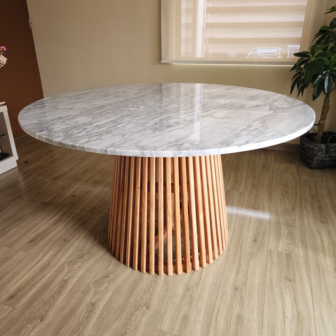 Mesa Comedor redonda marmol Vela