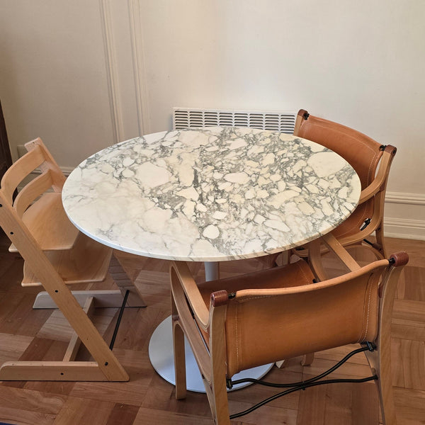 Mesa Tulip chile marmol 