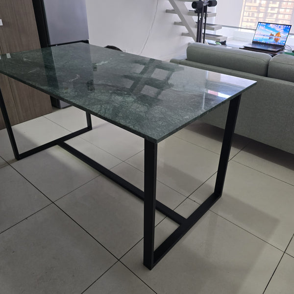 Mesa de comedor marmol Nipona
