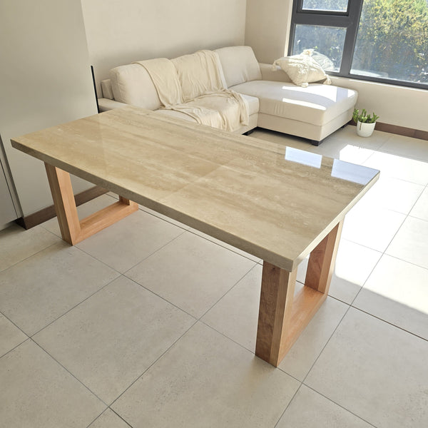 Mesa comedor  Varano Marmol Travertino