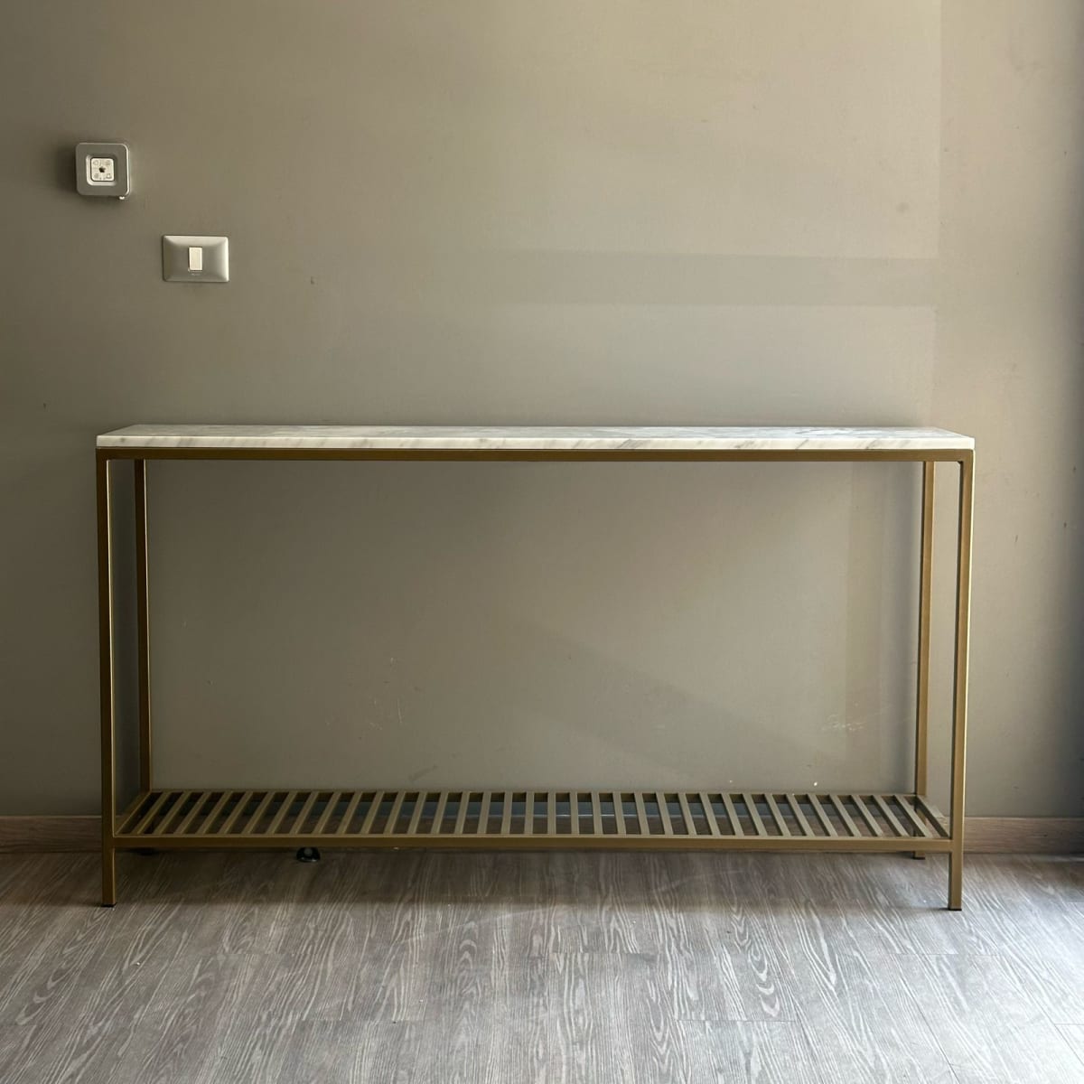 Mesa de arrimo  marmol Puglia