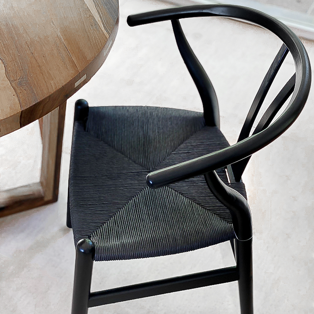 Silla Wishbone Total Black (PREVENTA)