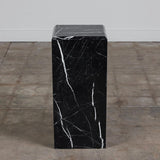 plinto de marmol marquina
