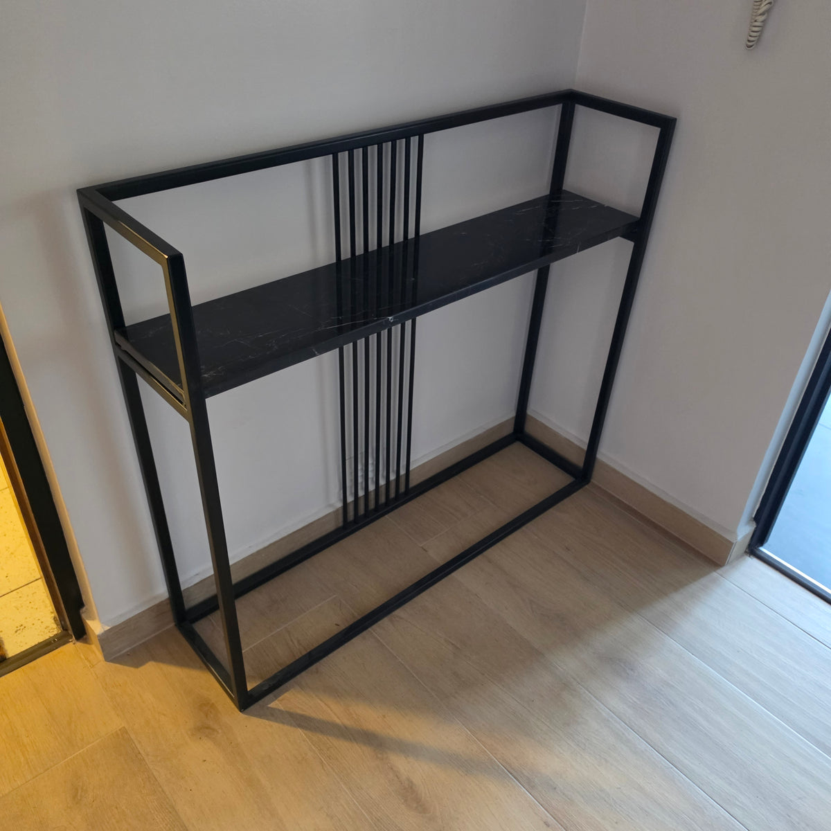Mesa de arrimo marmol Piano