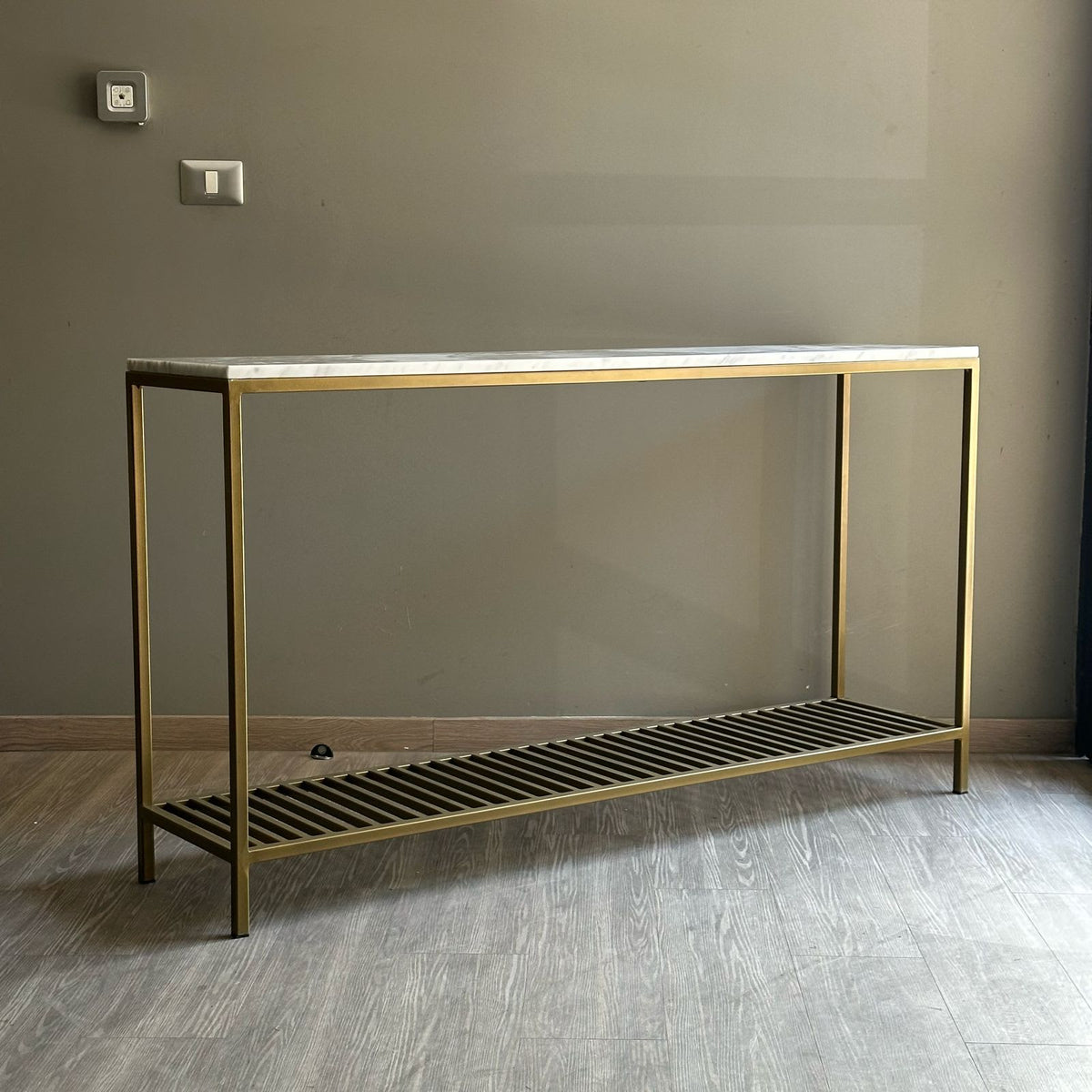 Mesa de arrimo  marmol Puglia